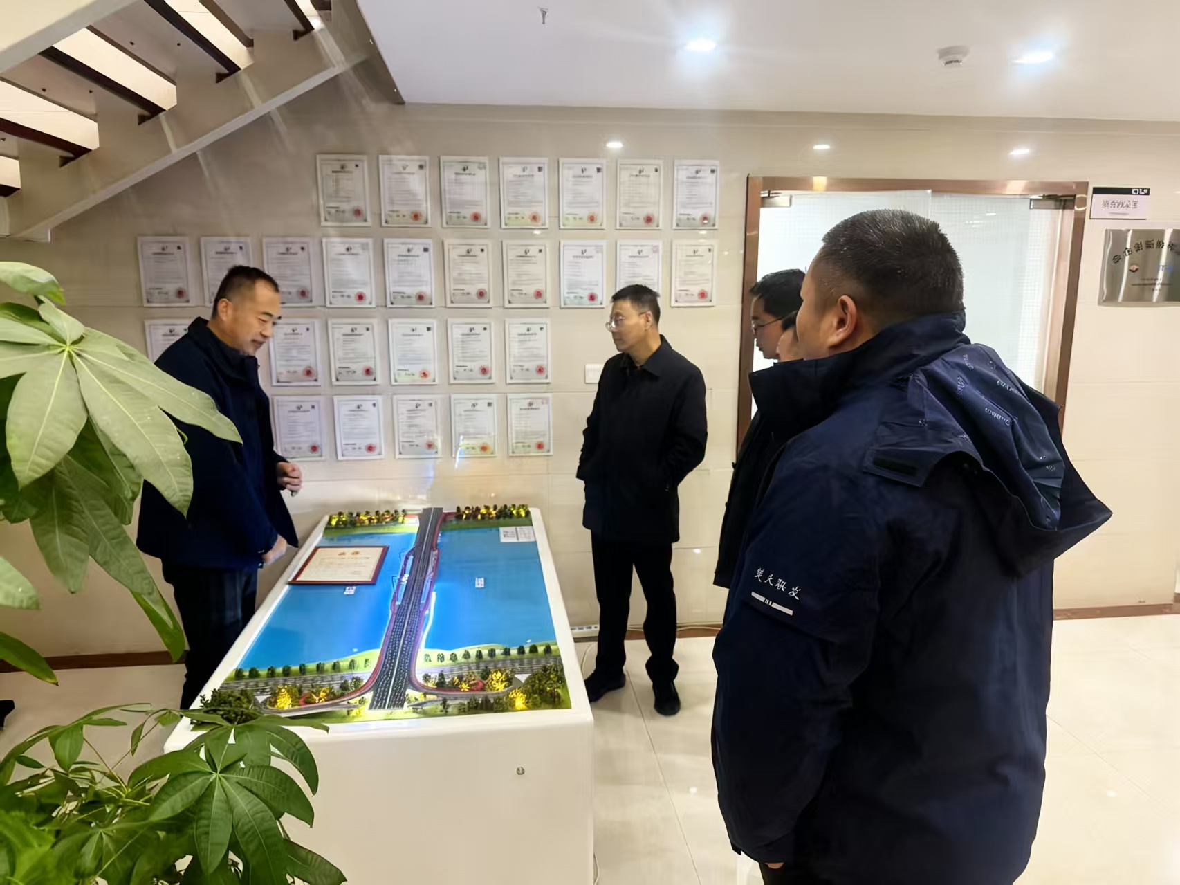 20251218b0b50d8a74d7b8ed57ed6302c846c2f5.jpg 20251218b0b50d8a74d7b8ed57ed6302c846c2f5.jpg